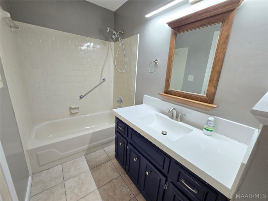 4601 YOUNG FARM Court