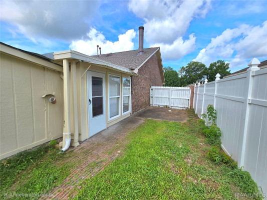 4601 YOUNG FARM Court