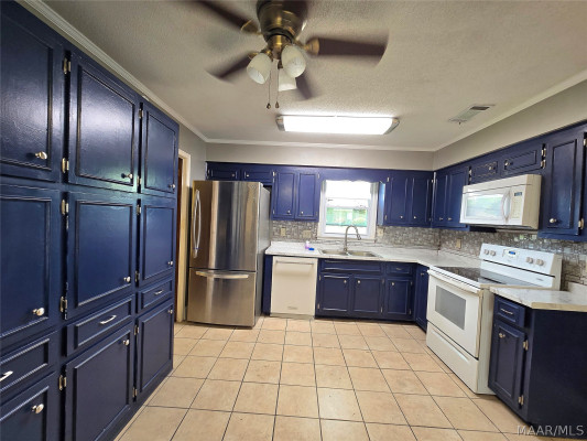 4601 YOUNG FARM Court