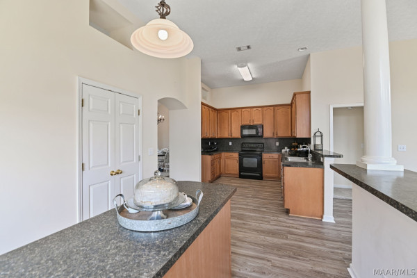 1022 THISTLE Road