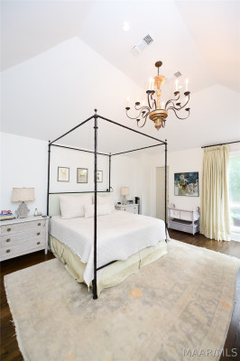 3338 Thomas Avenue