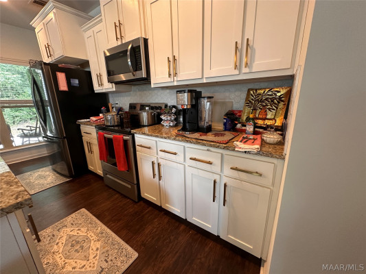 6336 Burbank Crossing Loop
