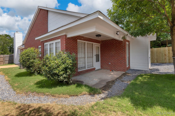 5724 RED BARN Road