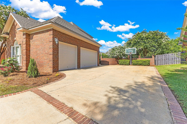 7057 Old Southwick Place