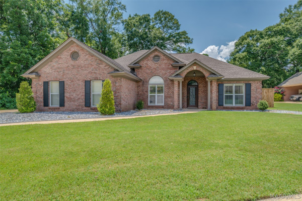 636 Larkin Lane