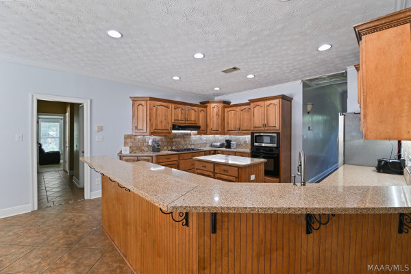 737A N Memorial Drive