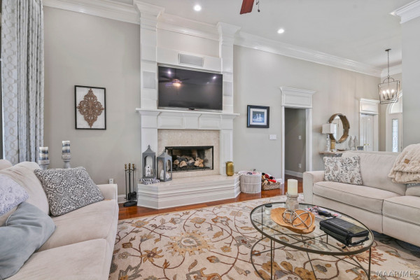 2214 Wynhaven Drive