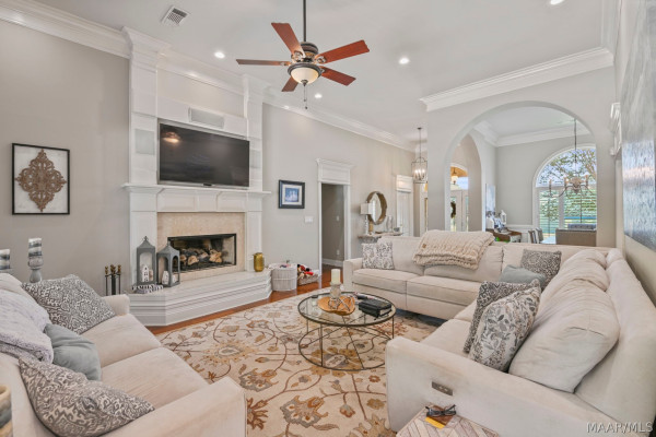 2214 Wynhaven Drive