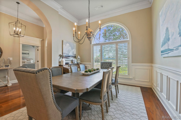 2214 Wynhaven Drive