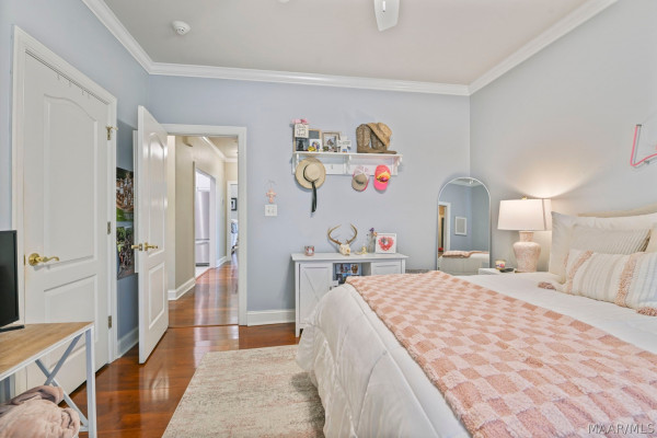 2214 Wynhaven Drive