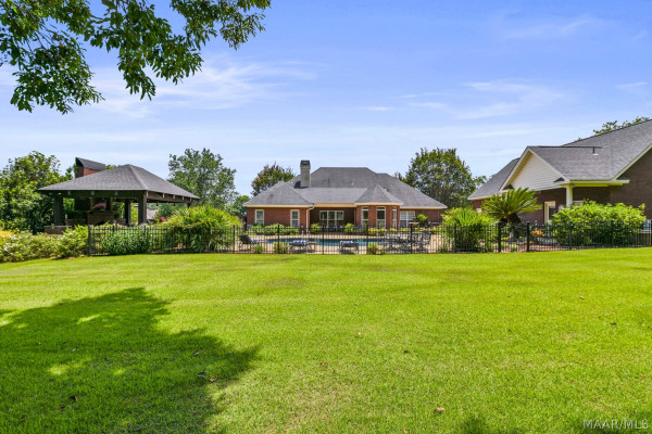 2214 Wynhaven Drive