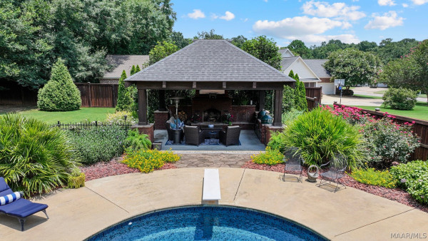 2214 Wynhaven Drive