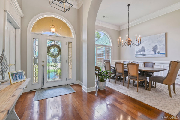 2214 Wynhaven Drive