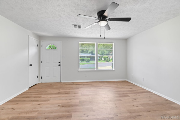 104 White Oak Drive