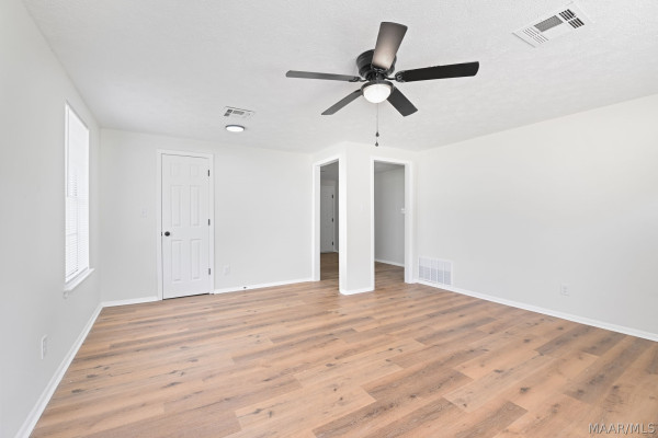 104 White Oak Drive