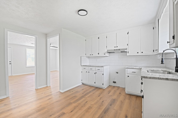 104 White Oak Drive