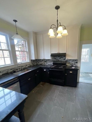 3418 Wellington Road