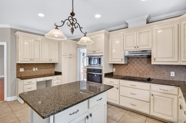 5564 CHARDIN Drive
