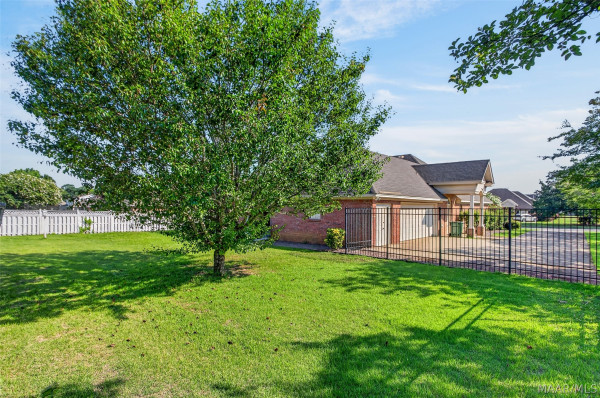 5564 CHARDIN Drive