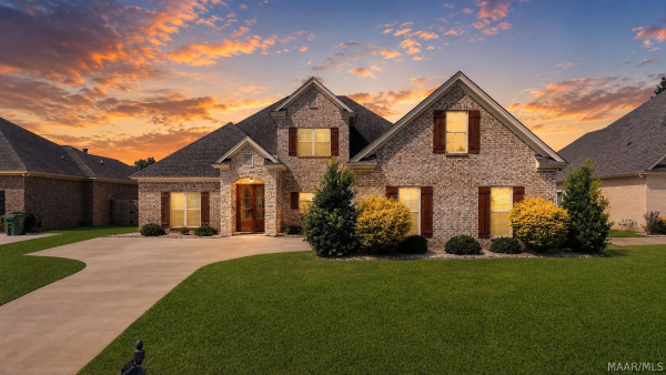 8966 CARAWAY Lane
