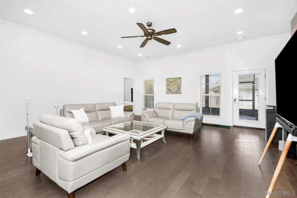 8966 CARAWAY Lane