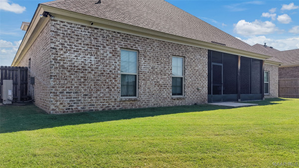8966 CARAWAY Lane