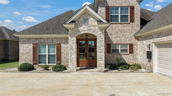 8966 CARAWAY Lane