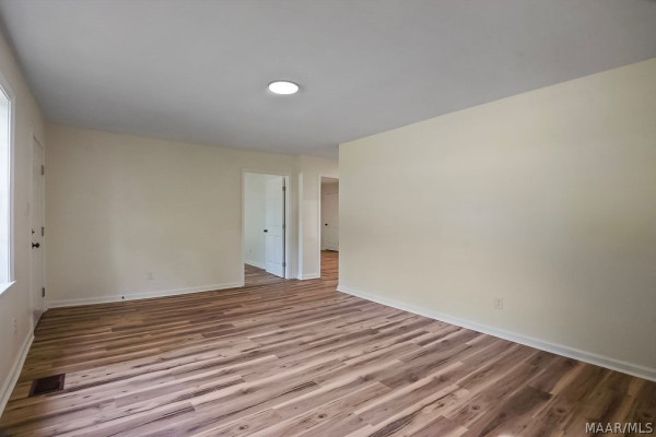 125 Moses Road