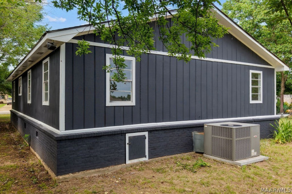 125 Moses Road