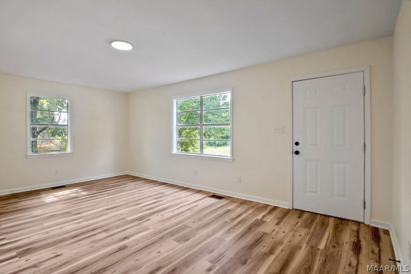 125 Moses Road
