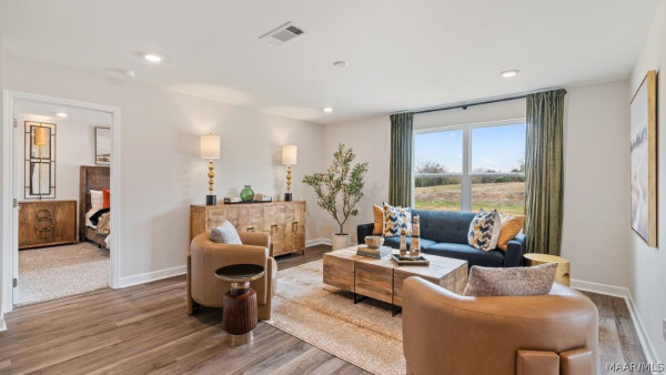 7319 Orange Blossom Way