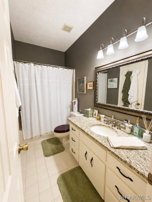 6457 Eastwood Glen Drive