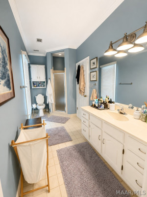 6457 Eastwood Glen Drive