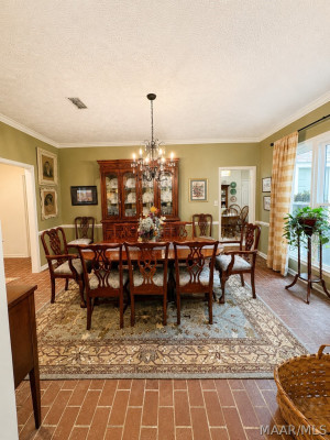 6457 Eastwood Glen Drive