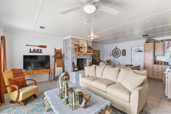 715 Hickory Drive