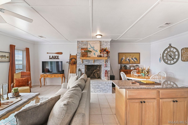 715 Hickory Drive