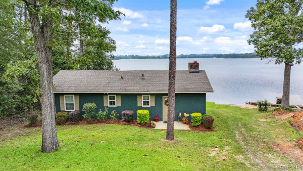 715 Hickory Drive