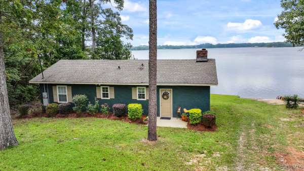 715 Hickory Drive