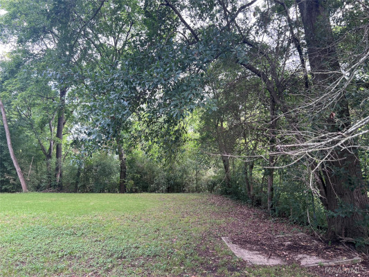 107 E Woodland Drive