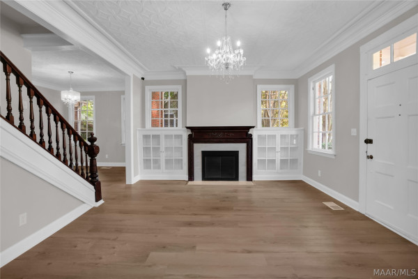 3394 Cloverdale Road