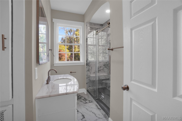 3394 Cloverdale Road