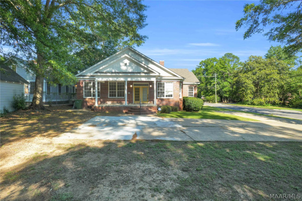 3394 Cloverdale Road