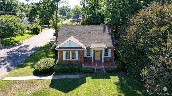 3394 Cloverdale Road