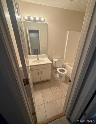 6774 CANTER Trail