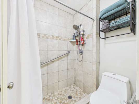 4324 LAREDO Court