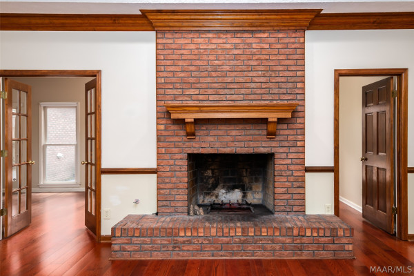 8200 HARROGATE Hill