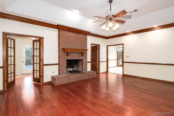 8200 HARROGATE Hill