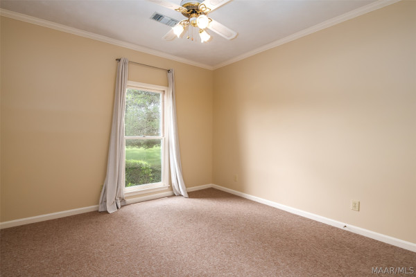 8200 HARROGATE Hill