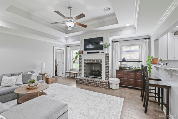 1129 Benjamin Way