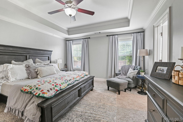1129 Benjamin Way